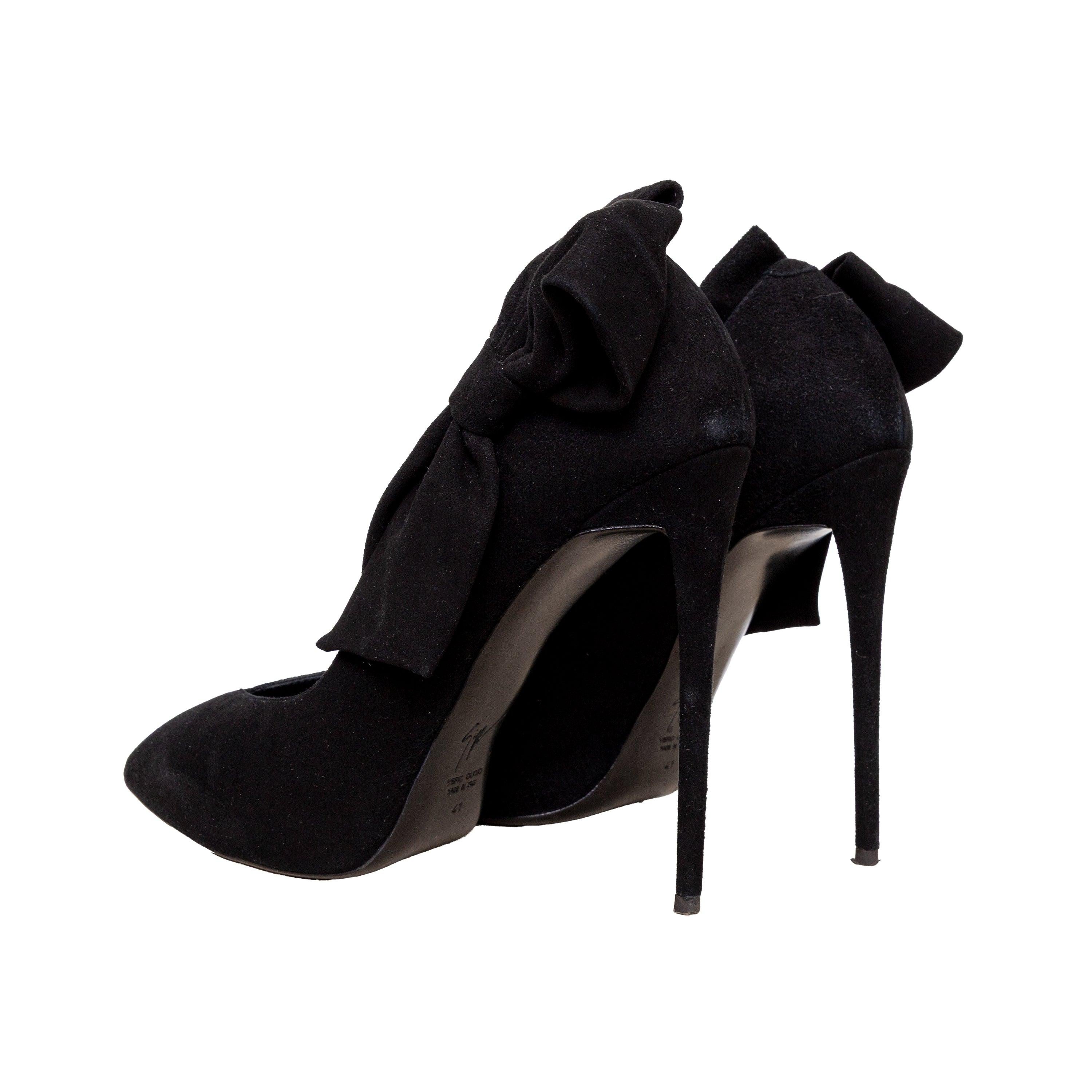 Women's Giuseppe Zanotti Suede Bow Pumps - '10s For Sale