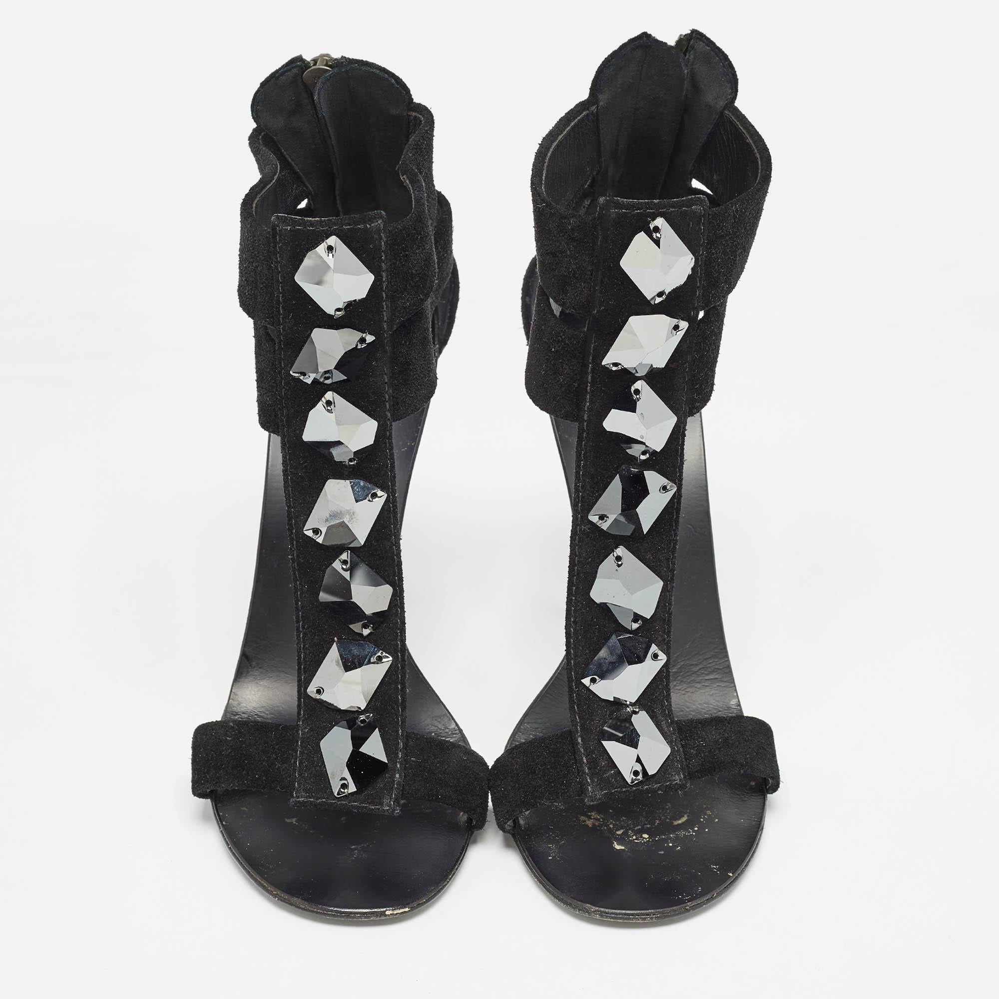 Noir Giuseppe Zanotti - Sandales à lanières en daim ornées de cristaux T-Bar - Taille 37,5 en vente