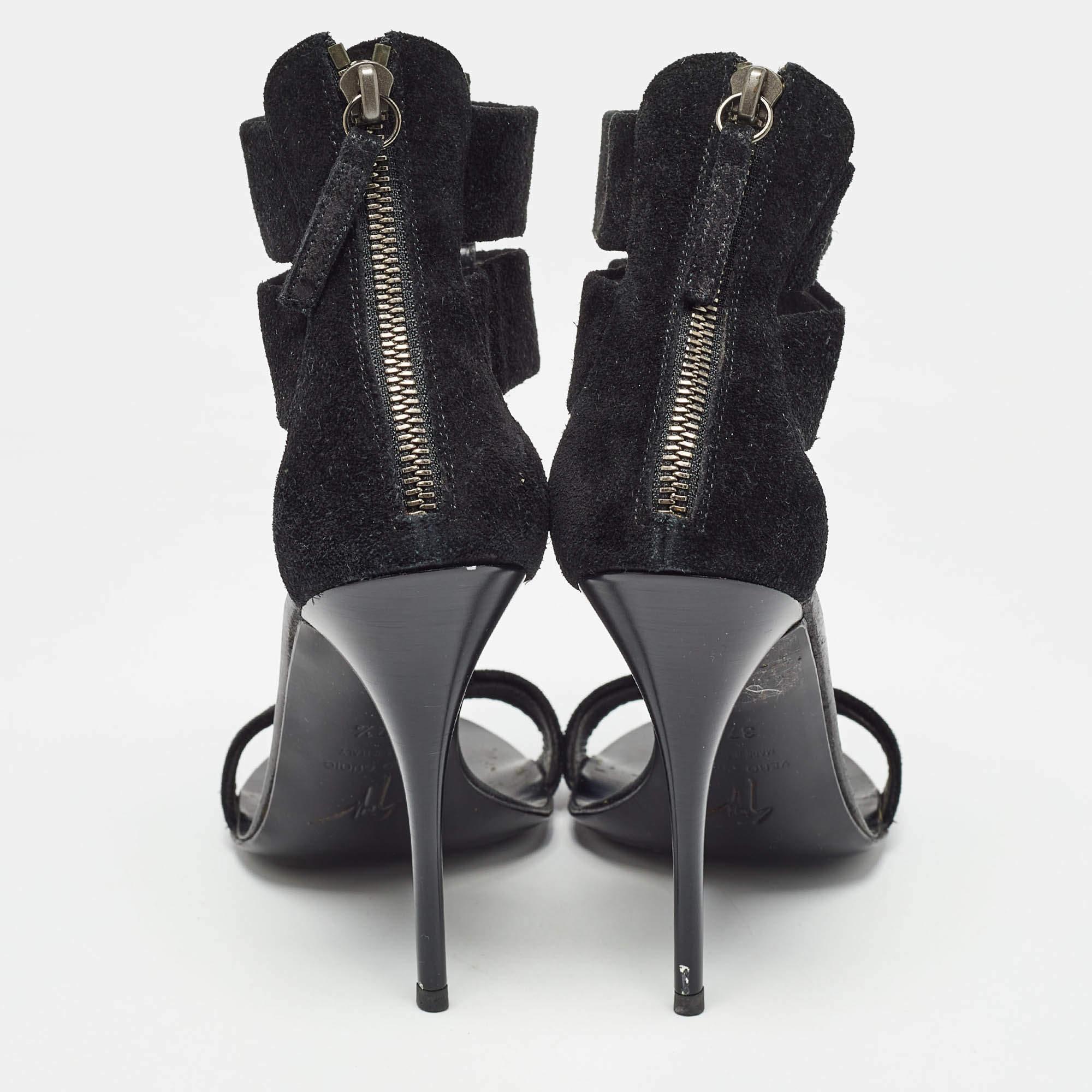 Giuseppe Zanotti - Sandales à lanières en daim ornées de cristaux T-Bar - Taille 37,5 Pour femmes en vente