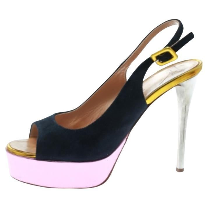 Giuseppe Zanotti Wildleder Peep Toe Plattform Slingback Sandalen Größe 36.5 im Angebot