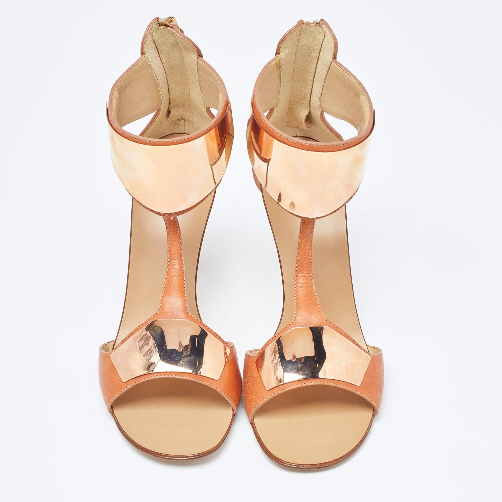 Women's Giuseppe Zanotti Tan Leather Metal Detail T Strap Sandals Size 37 For Sale