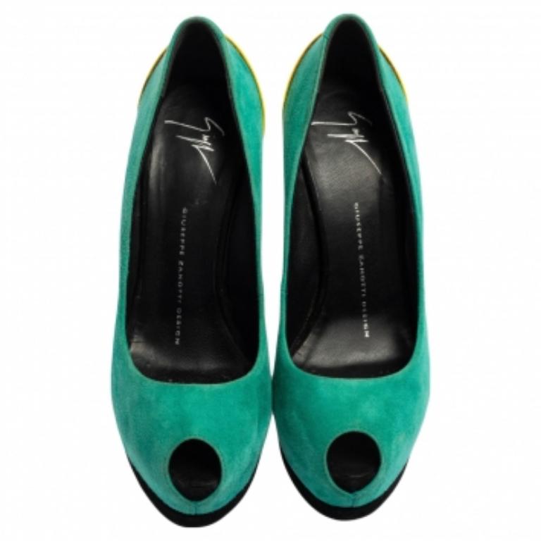 Giuseppe Zanotti Tri-Color Suede and Leather Peep Toe Platform Pumps Taglia 37 In condizioni discrete a Dubai, Al Qouz 2