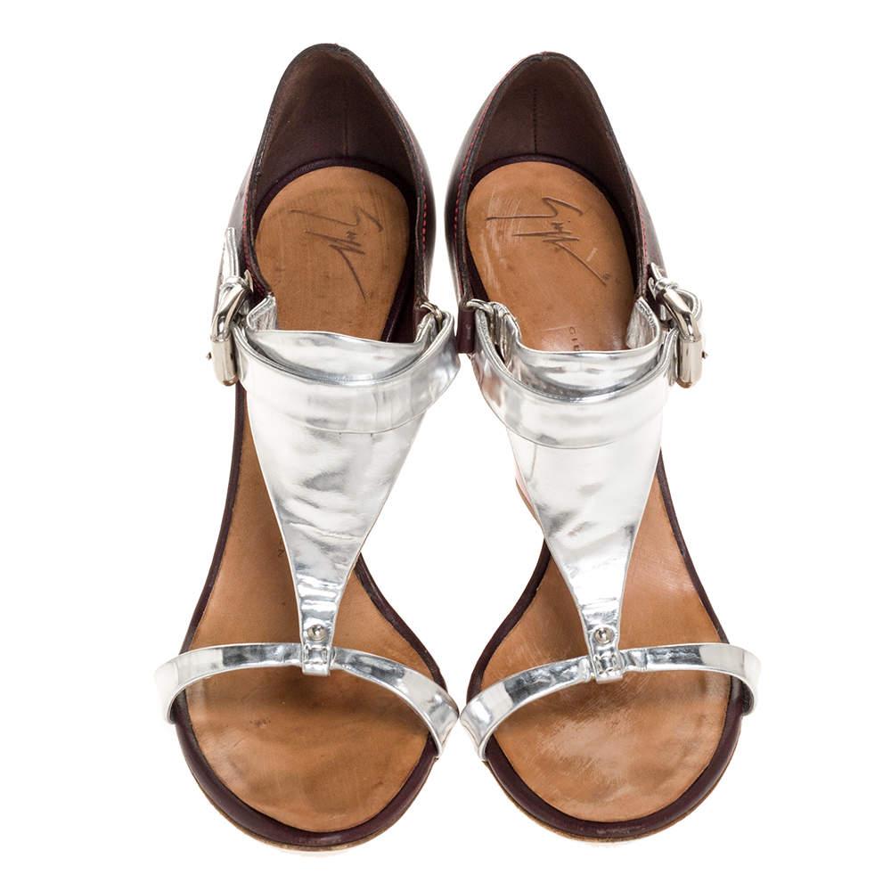 Marrone Giuseppe Zanotti Sandali in pelle tricolore con cinturino alla caviglia e tacco a blocco Taglia 39,5
