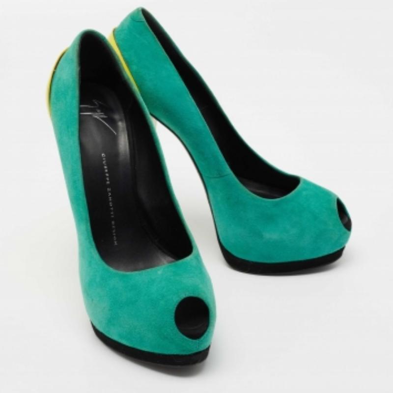 Bleu Giuseppe Zanotti escarpins à bout ouvert en daim tricolore Nana taille 40 en vente