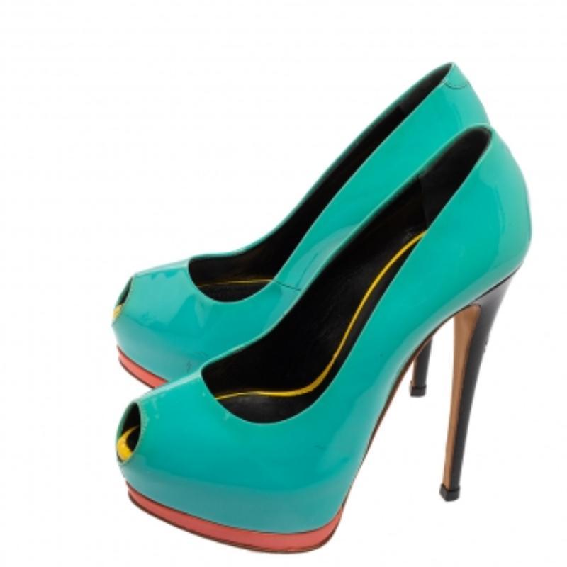 Blue Giuseppe Zanotti Turquoise Patent Leather Peep-Toe Platform Pumps Size 36 For Sale