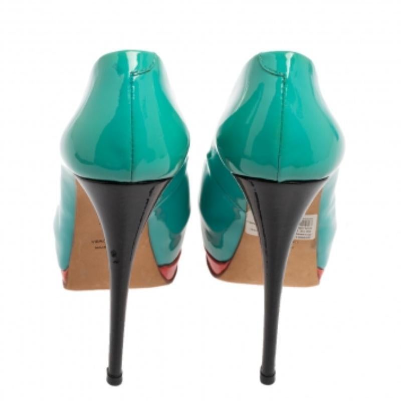 Giuseppe Zanotti Turquoise Patent Leather Peep-Toe Platform Pumps Size 36 In Fair Condition For Sale In Dubai, Al Qouz 2