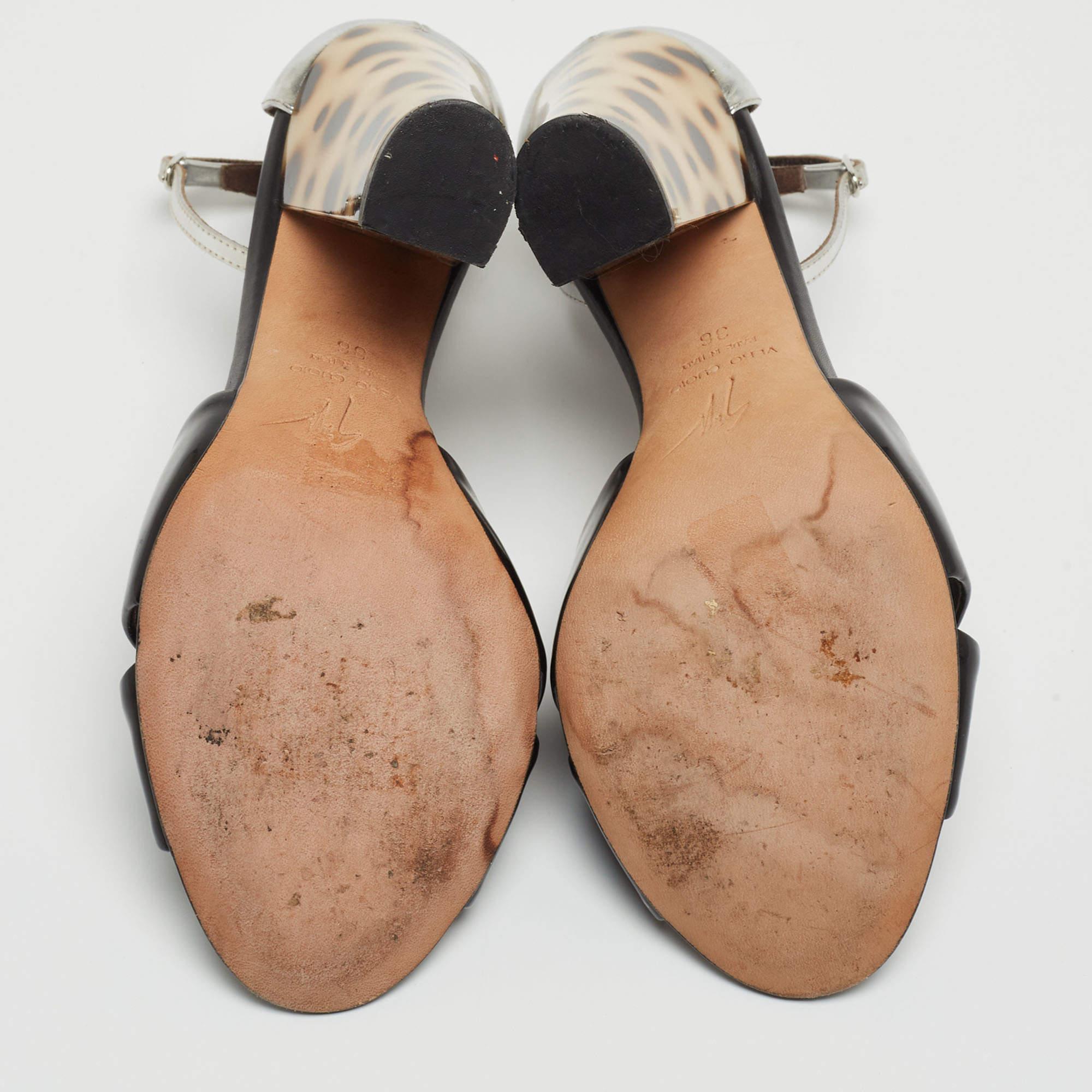 Giuseppe Zanotti Sandali con cinturino alla caviglia incrociato in vernice bicolore Taglia 36 in vendita 1