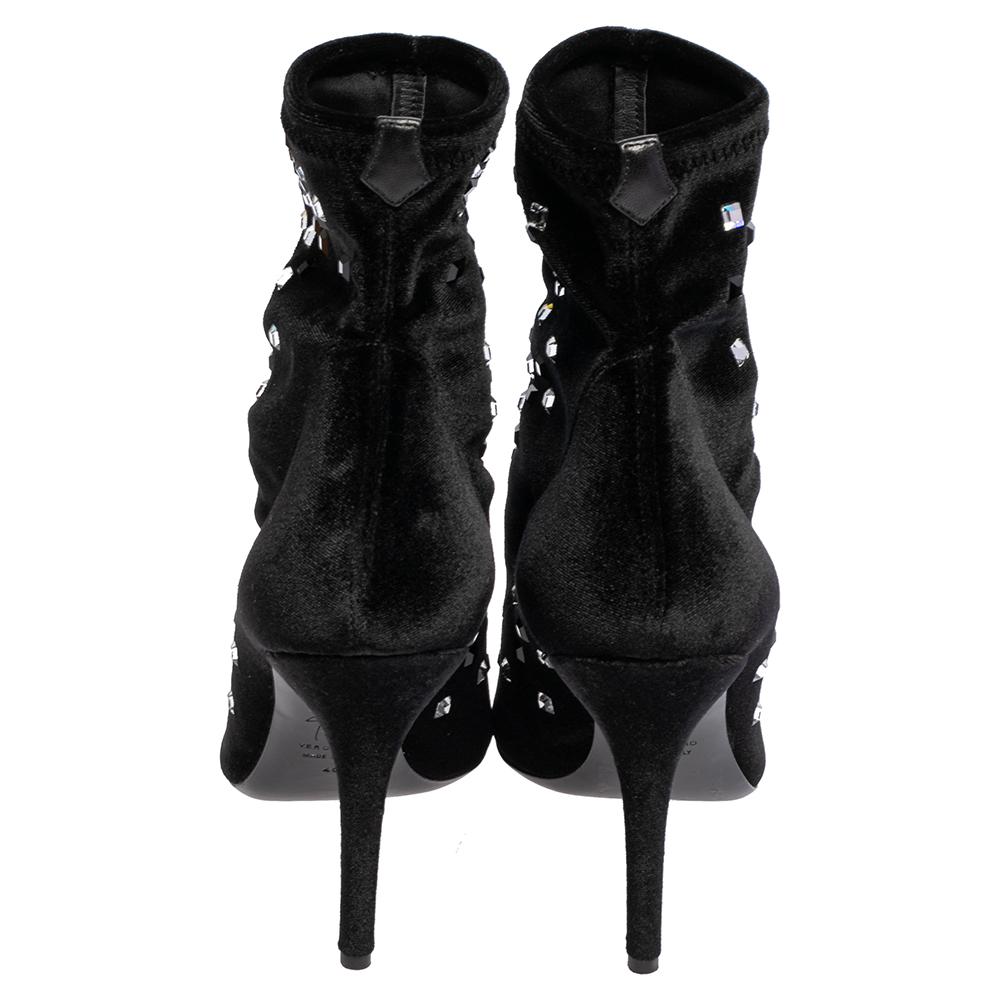 Women's Giuseppe Zanotti Velvet Crystal Embellished Pointed Toe Ankle Boots Size 40 For Sale