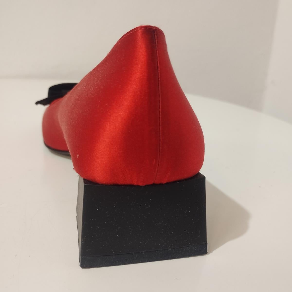 Women's or Men's Giuseppe Zanotti Vintage Satin Shoes IT 38 For Sale