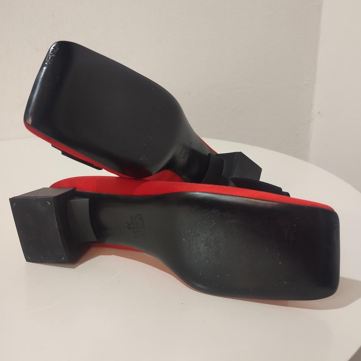 Giuseppe Zanotti Vintage Satin Shoes IT 38 For Sale 2