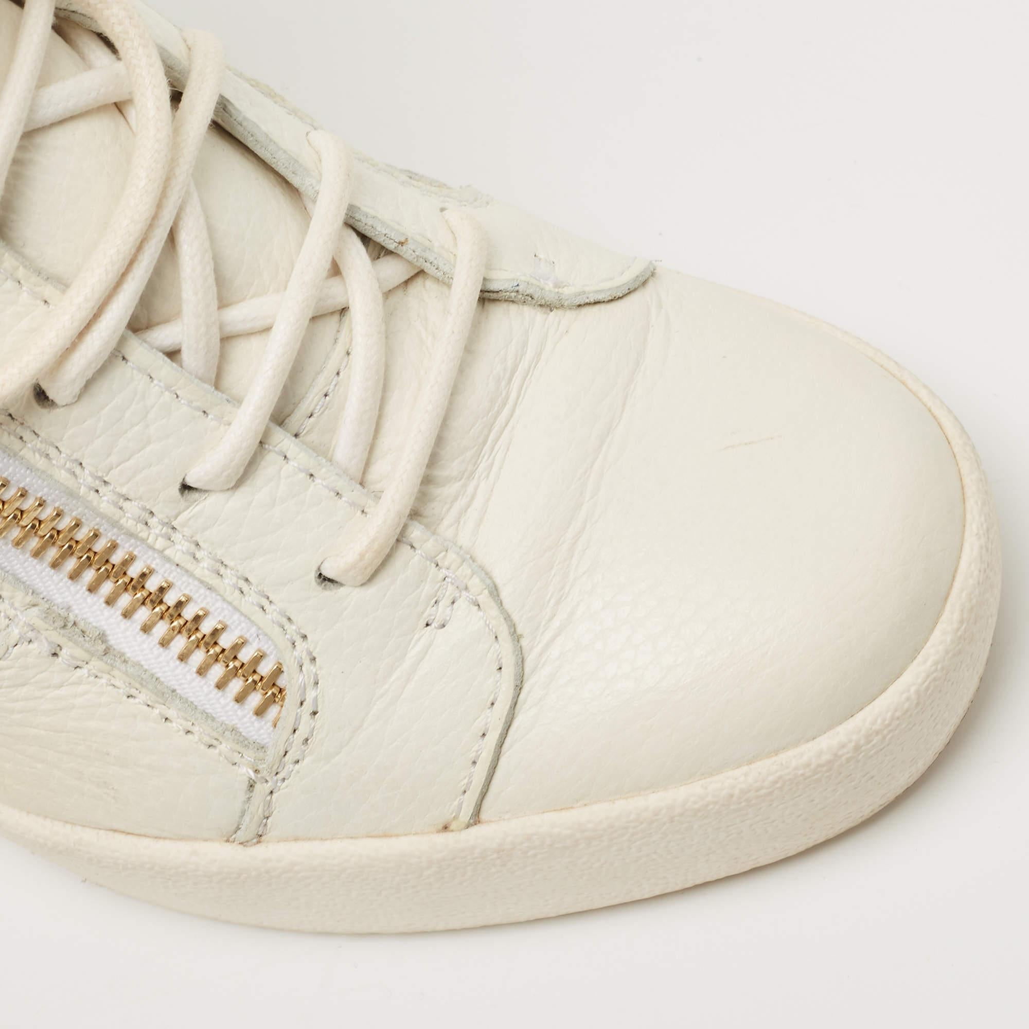 Giuseppe Zanotti White Leather Chain Detail Tumbled Wedge Sneakers Size 42 2