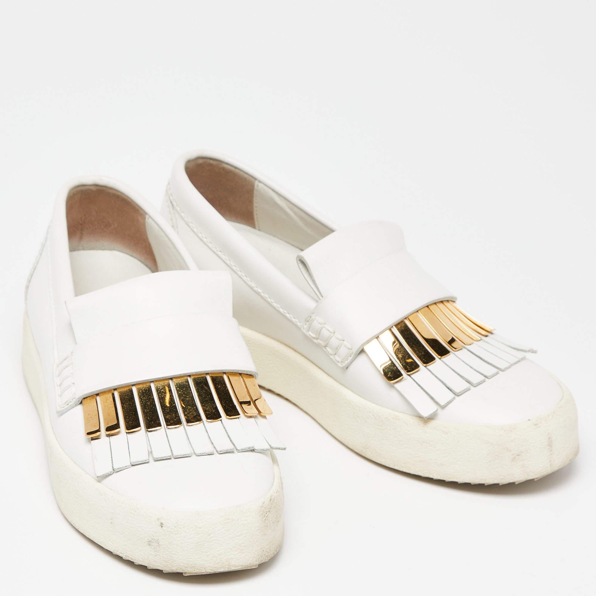 Giuseppe Zanotti Baskets à franges en cuir blanc, taille 37,5 Bon état - En vente à Dubai, Al Qouz 2