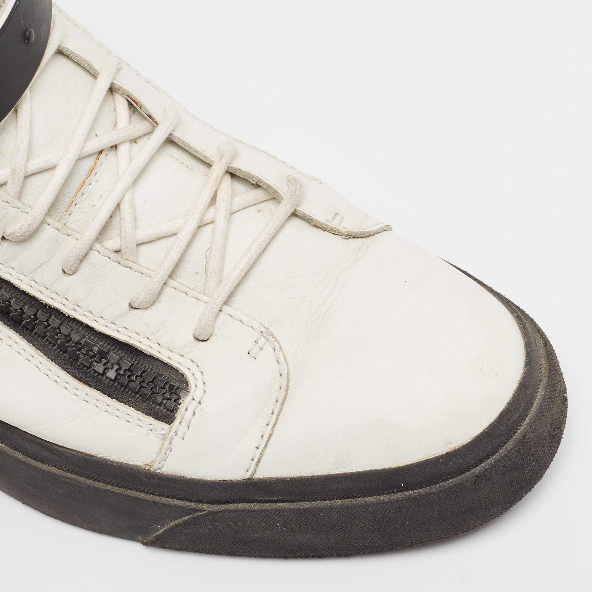 Giuseppe Zanotti Weiße High Top-Turnschuhe aus Leder Größe 46 im Angebot 3
