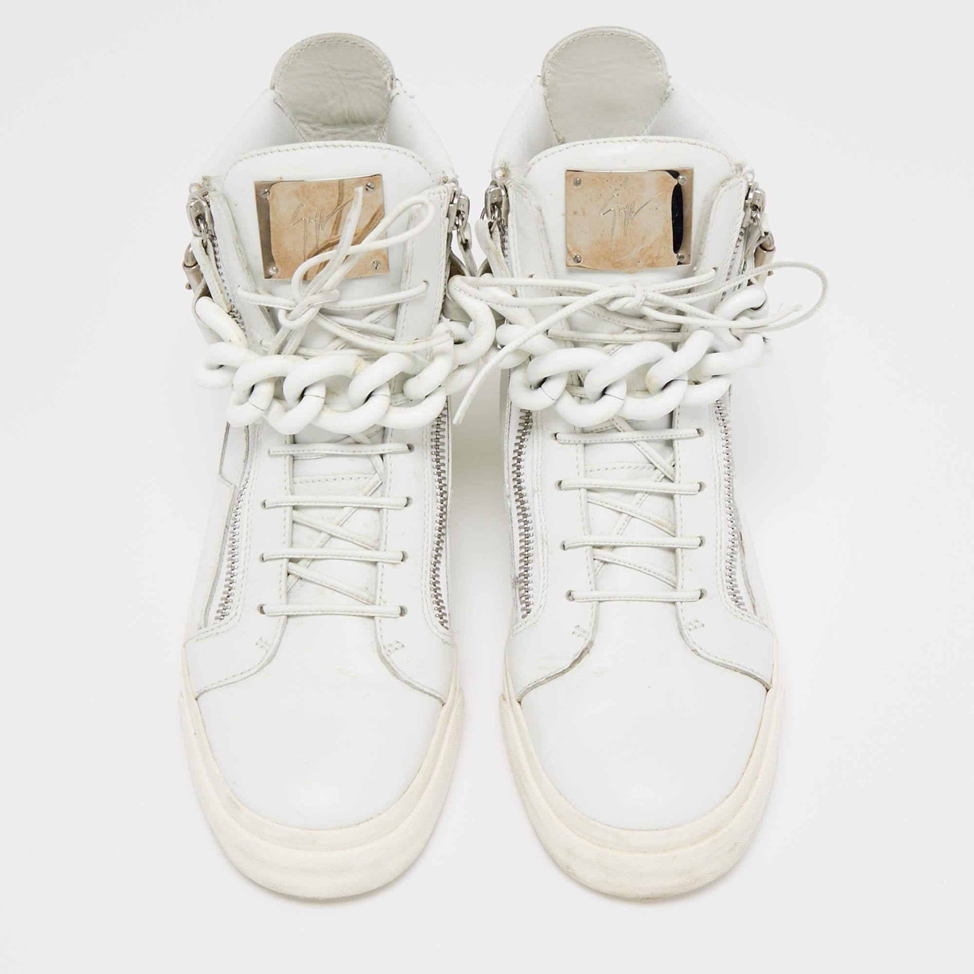 Gray Giuseppe Zanotti White Leather Metal Chain High Top Sneakers Size 44 For Sale
