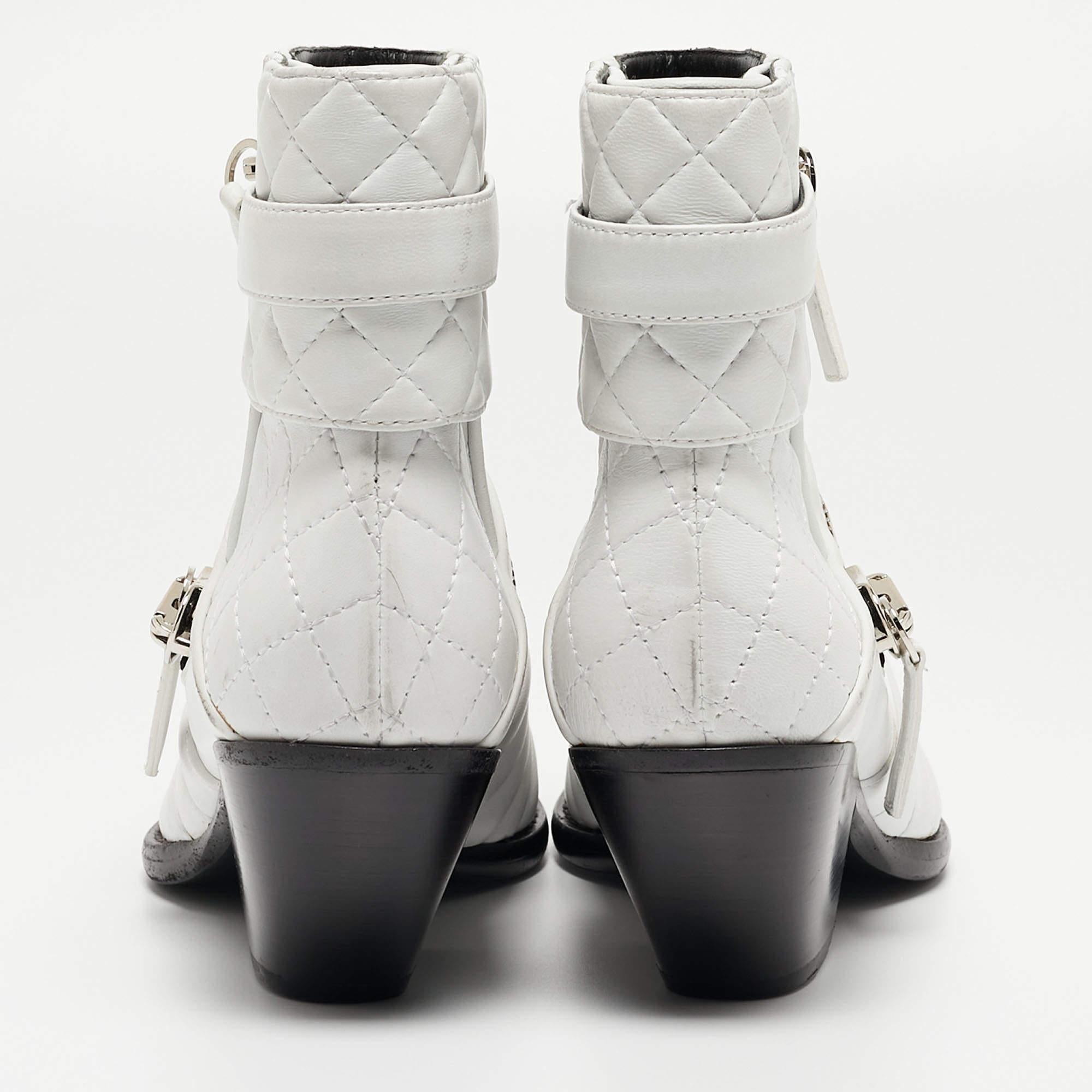 Giuseppe Zanotti White Leather Olinda Ankle Boots Size 38 For Sale 2