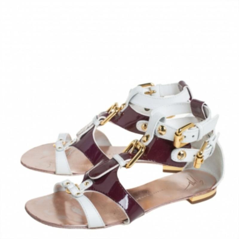 Women's Giuseppe Zanotti White Patent Leather And Leather Flat Strappy Sandals Size 36 For Sale