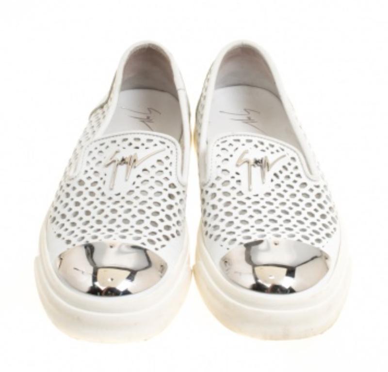 Donna Giuseppe Zanotti Bianco Pelle Traforata Punta Metallica Skate Sneakers Taglia 40 in vendita