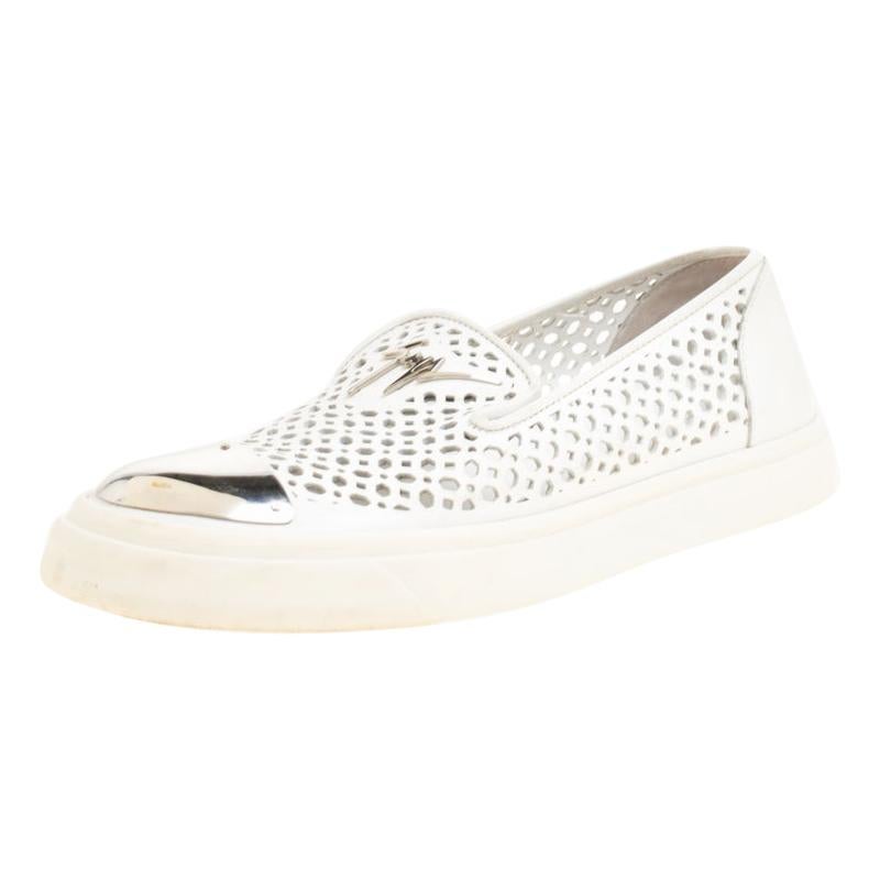 Giuseppe Zanotti White Perforated Leather Metal Cap Toe Skate Sneakers Size 40 For Sale