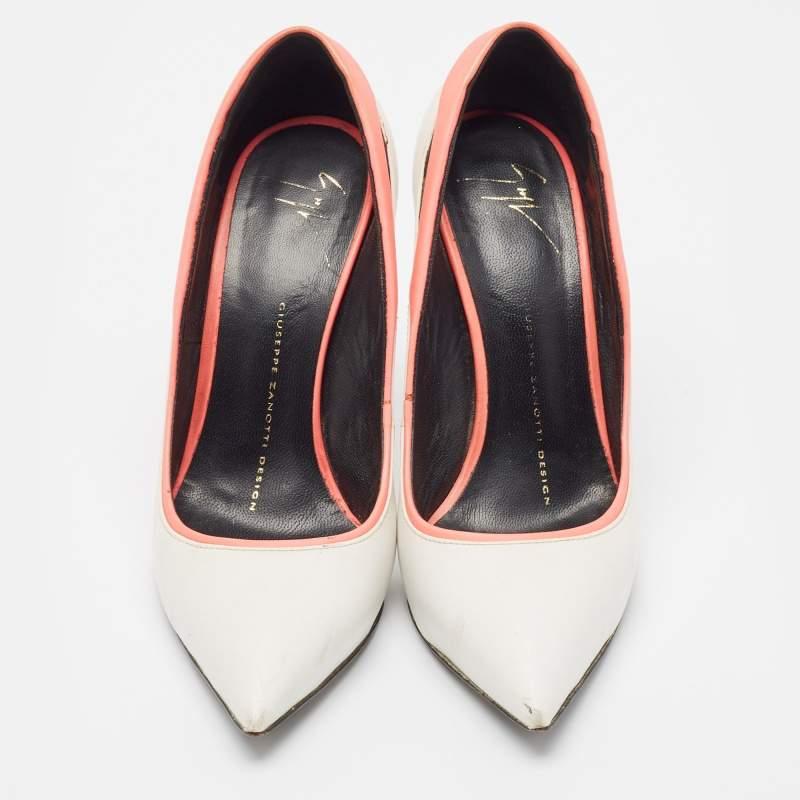 Beige Giuseppe Zanotti escarpins à bout pointu en cuir blanc/rose taille 37 en vente