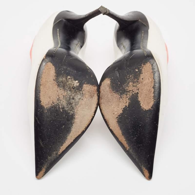 Giuseppe Zanotti escarpins à bout pointu en cuir blanc/rose taille 37 en vente 1