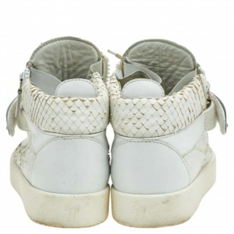 Giuseppe Zanotti Zapatillas Altas Coby Piel Pitón Blanco Tamaño 41 en Bueno estado para la venta en Dubai, Al Qouz 2