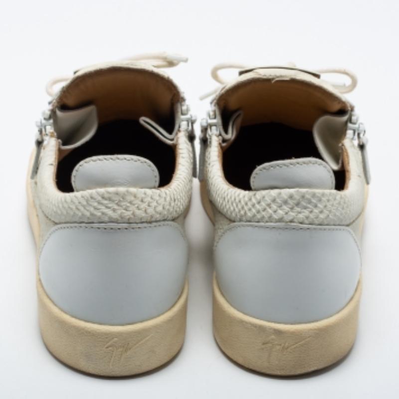 Giuseppe Zanotti Weiß Python Geprägtes Leder London Low Top Sneakers Größe 44 im Zustand „Gut“ im Angebot in Dubai, Al Qouz 2