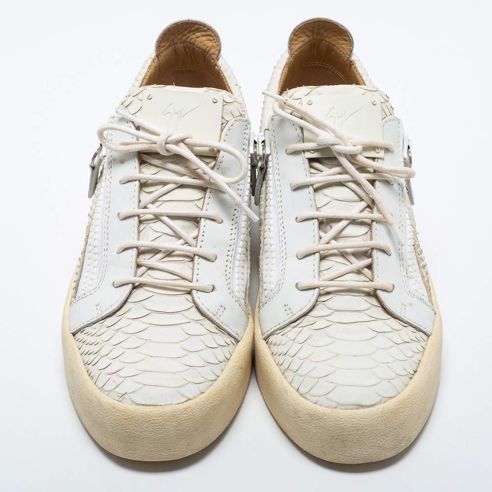 Men's Giuseppe Zanotti White Python Embossed Leather London Low Top Sneakers Size 44 For Sale
