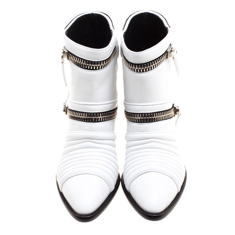 Gray Giuseppe Zanotti White Quilted Leather Ankle Boots Size 38.5