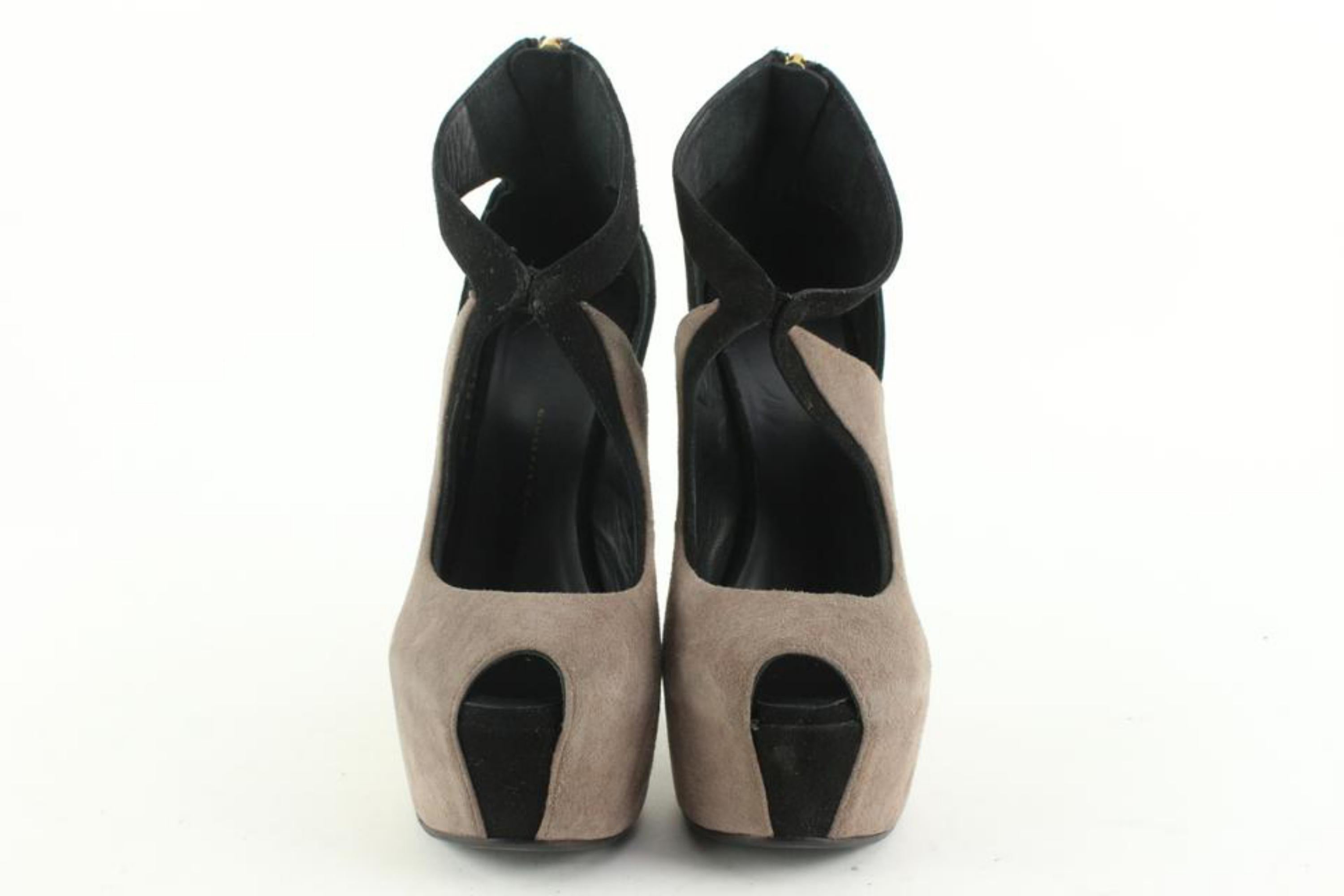 Giuseppe Zanotti Women's 35.5 Black x Grey Suede Cannella No Heel Platforms  For Sale 1