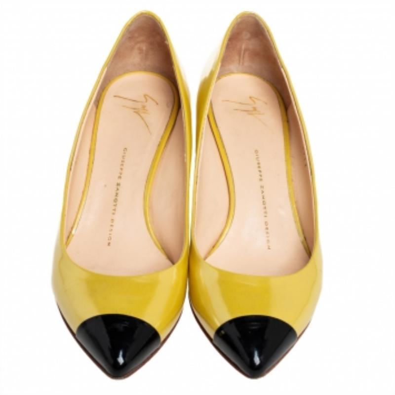 Women's Giuseppe Zanotti Yellow/Black Patent Leather Cap Toe Pumps Size 38 For Sale
