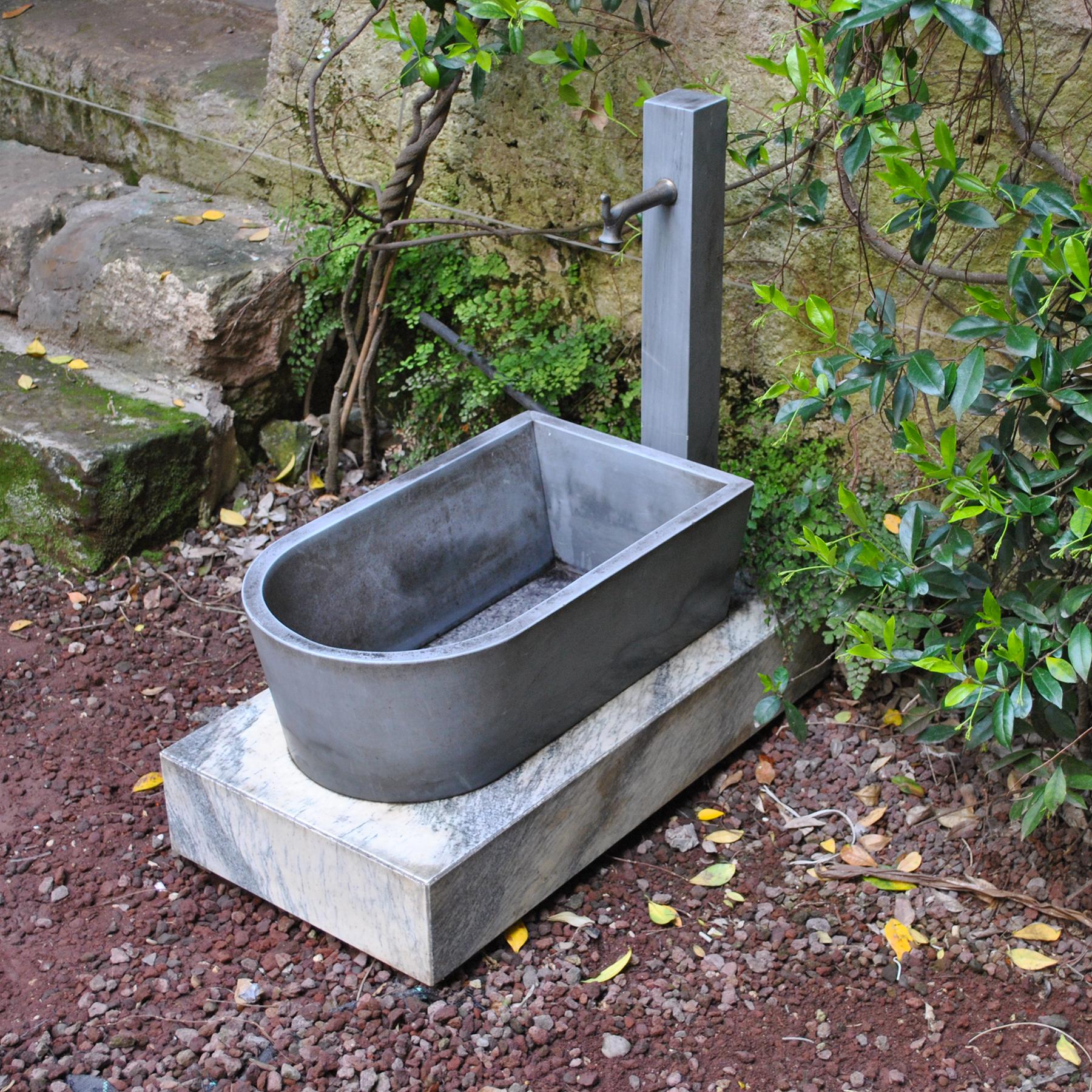 Late 20th Century Giusti and De Rosa Drinking Fountain in Marble and Stone 80's