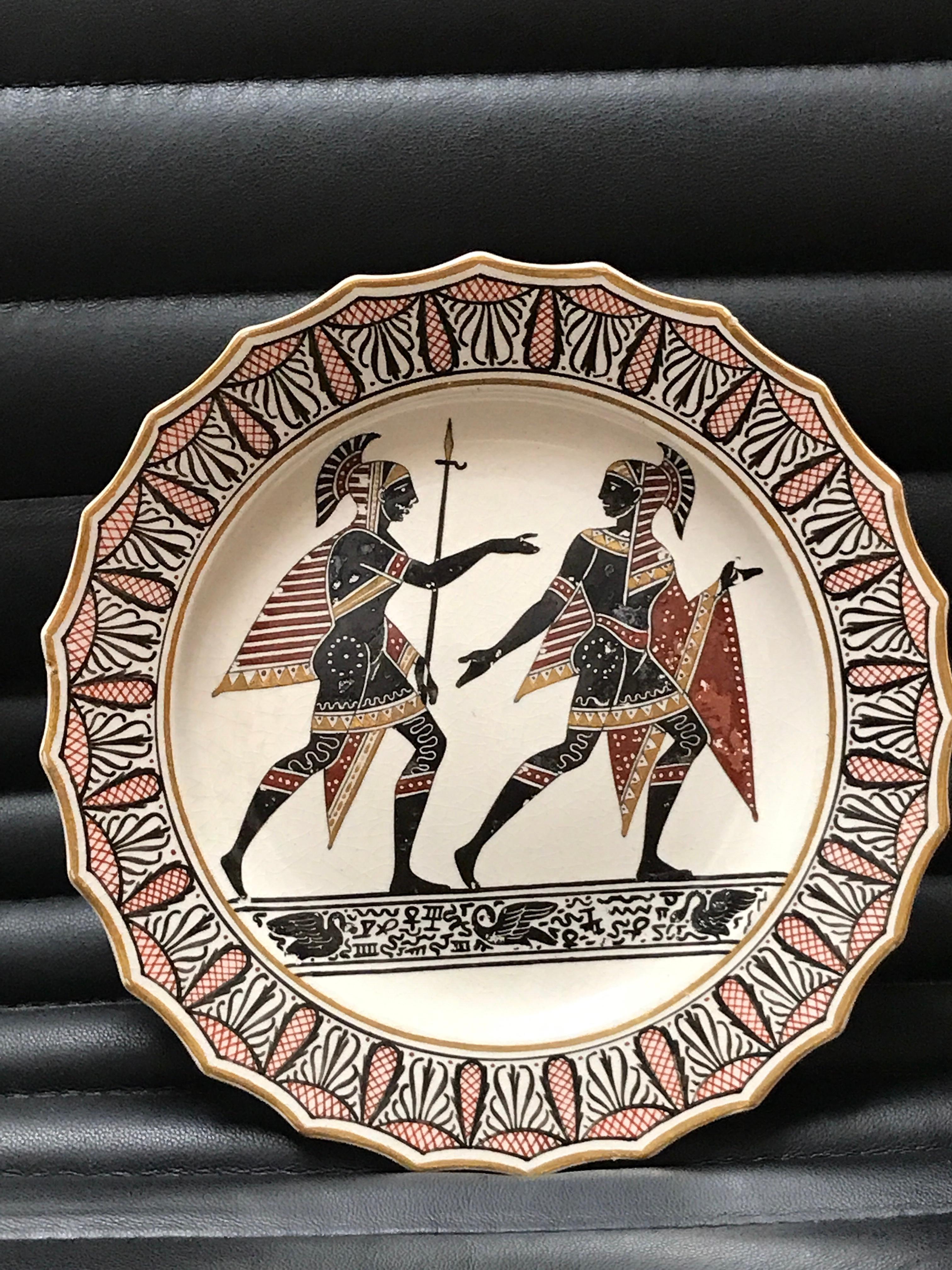 Grand Tour Assiette en poterie Giustiniani Egyptomania avec rehauts dorés, cygne à droite en vente