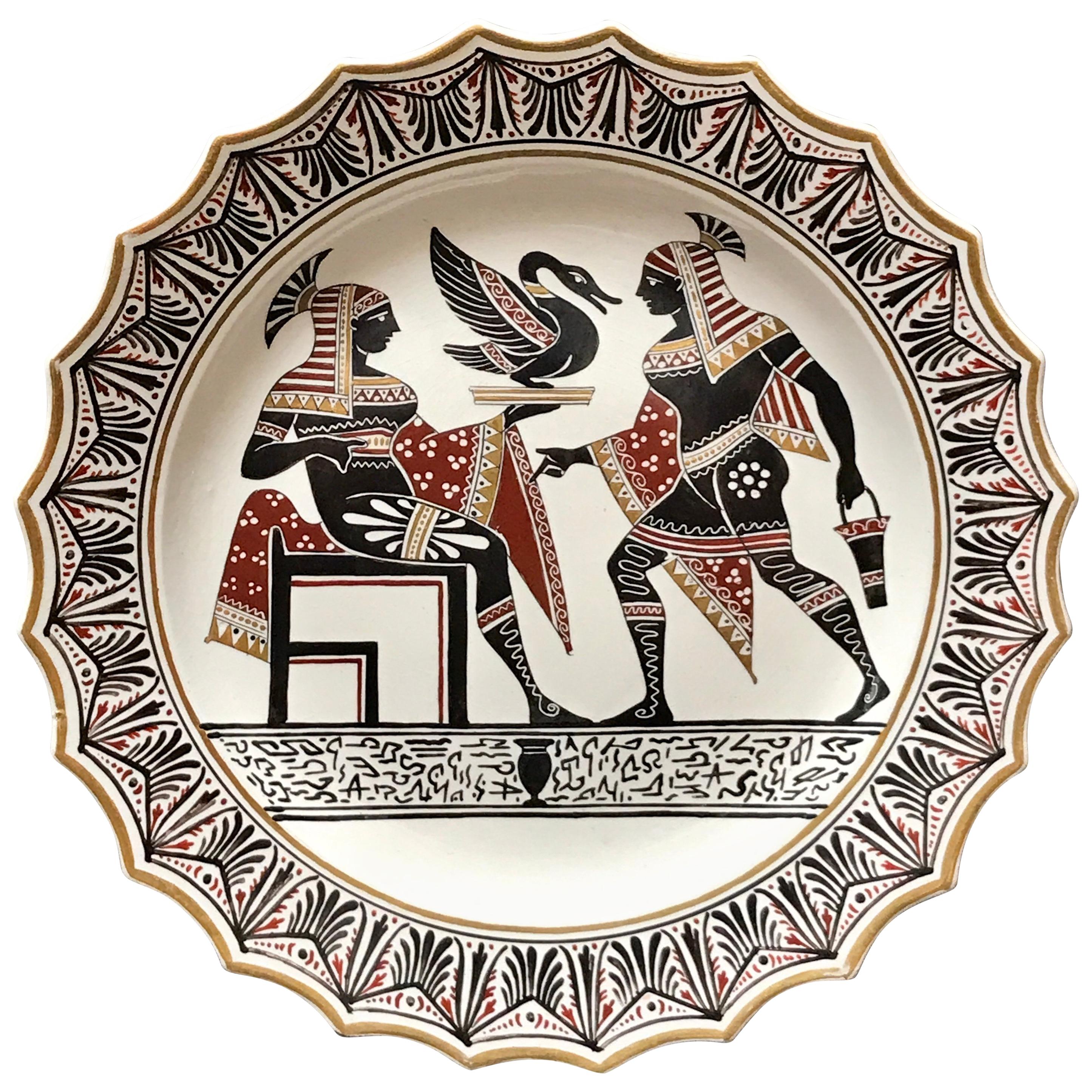 Giustiniani Egyptomania-Keramikteller mit vergoldeten Akzenten, Urne im Angebot