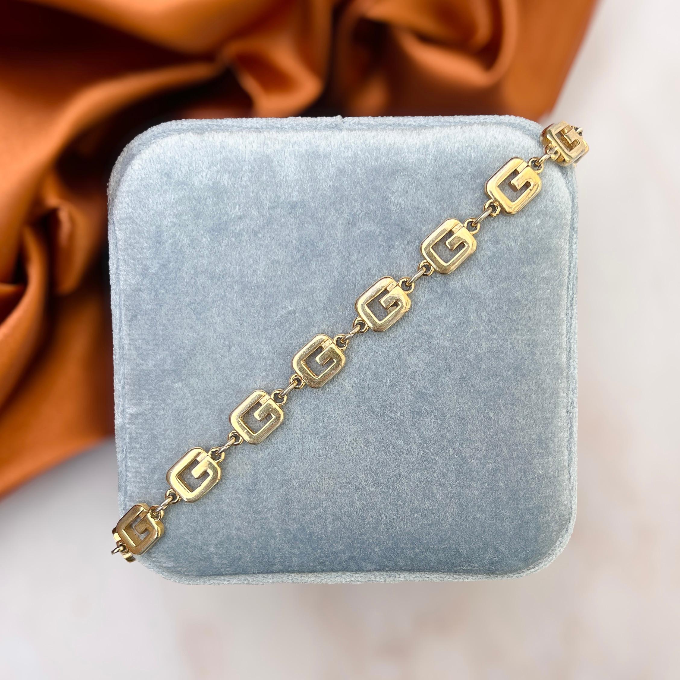 Pulsera vintage Givenchy 1970 chapada en oro 