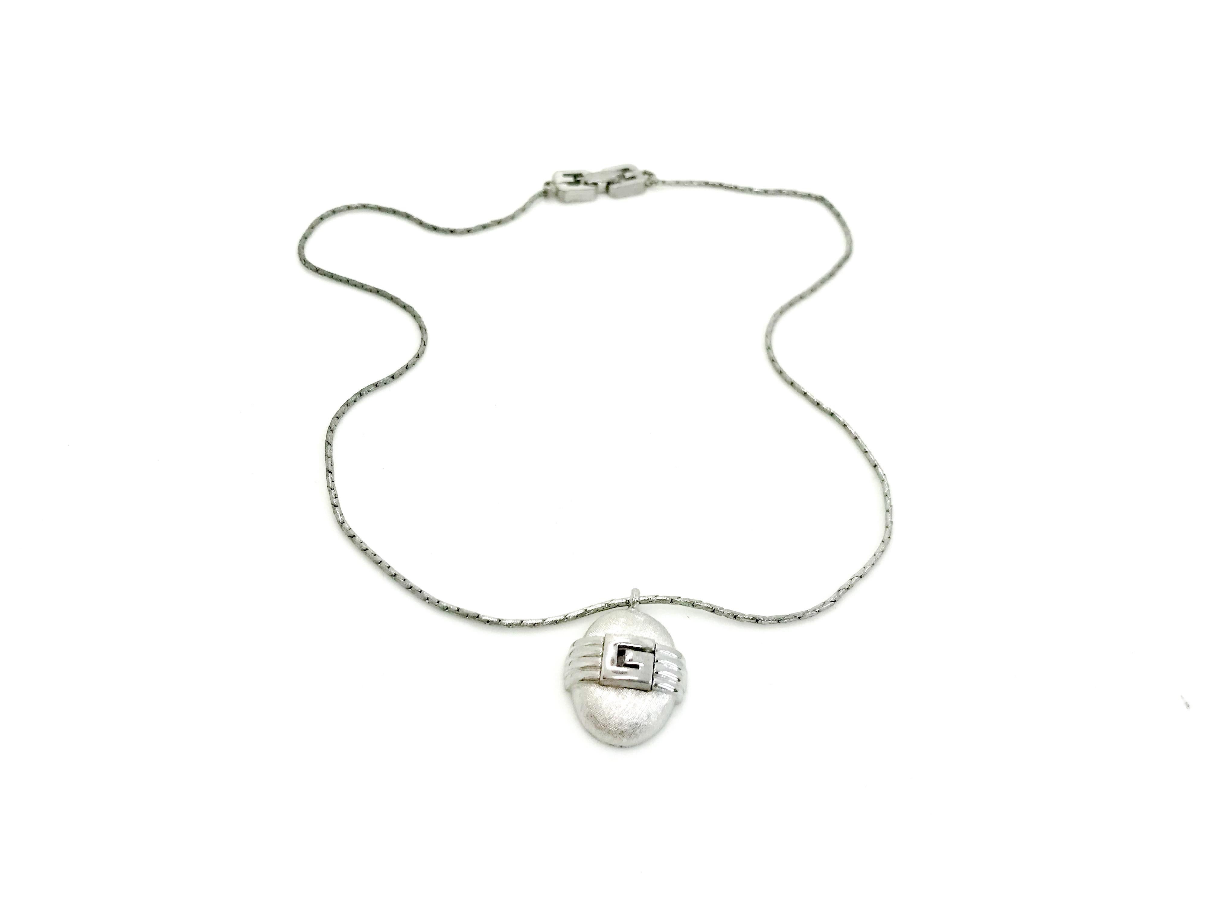 Women's or Men's Givenchy 1980 Vintage Silver Tone Pendant Necklace