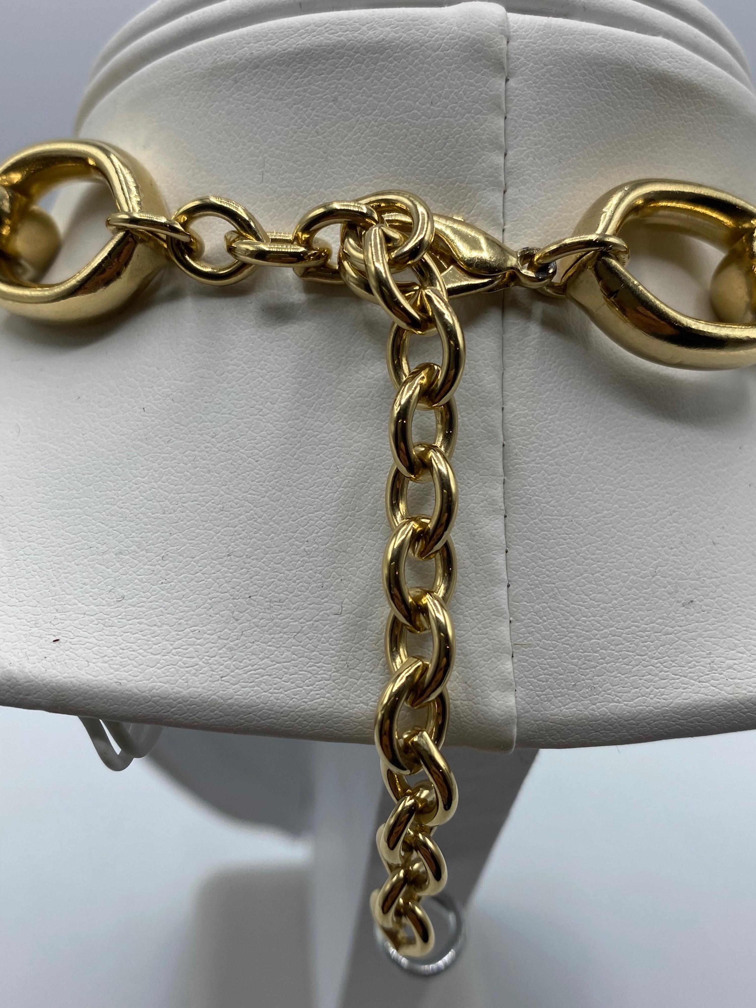 Givenchy 1980s Gold Link Necklace with Square Purple Crystal Pendant For Sale 5
