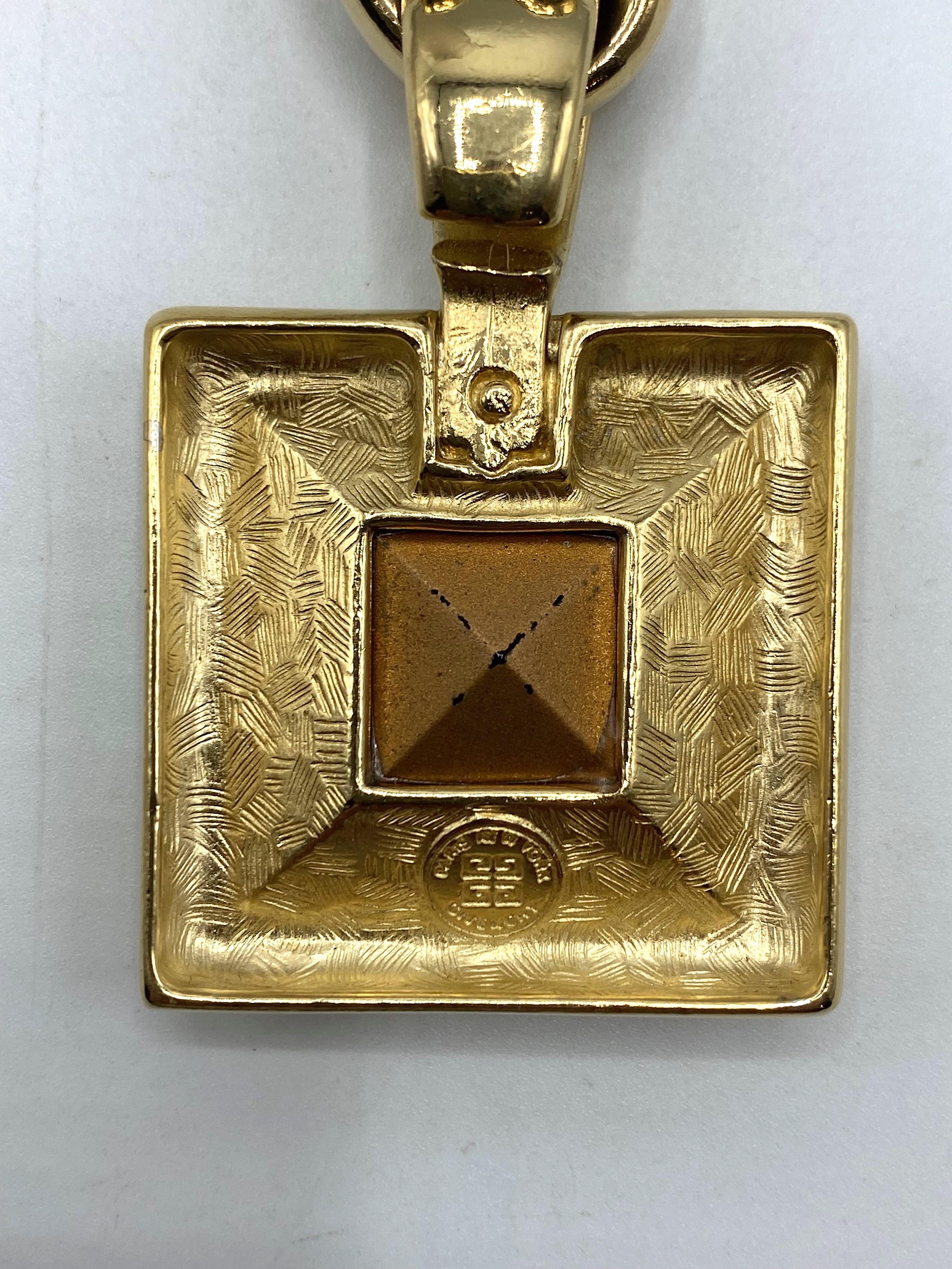 Women's or Men's Givenchy 1980s Gold Link Necklace with Square Purple Crystal Pendant For Sale
