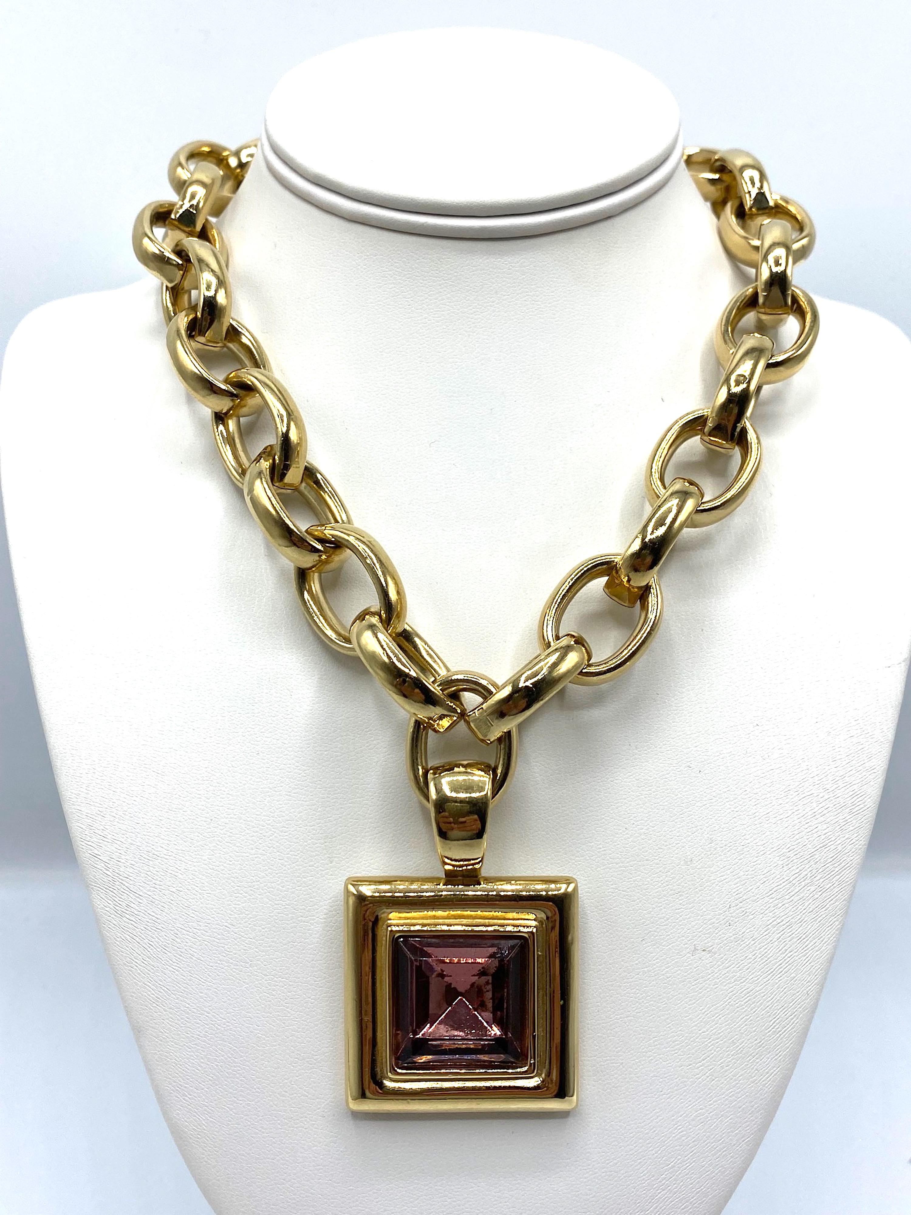 Givenchy 1980s Gold Link Necklace with Square Purple Crystal Pendant For Sale 2