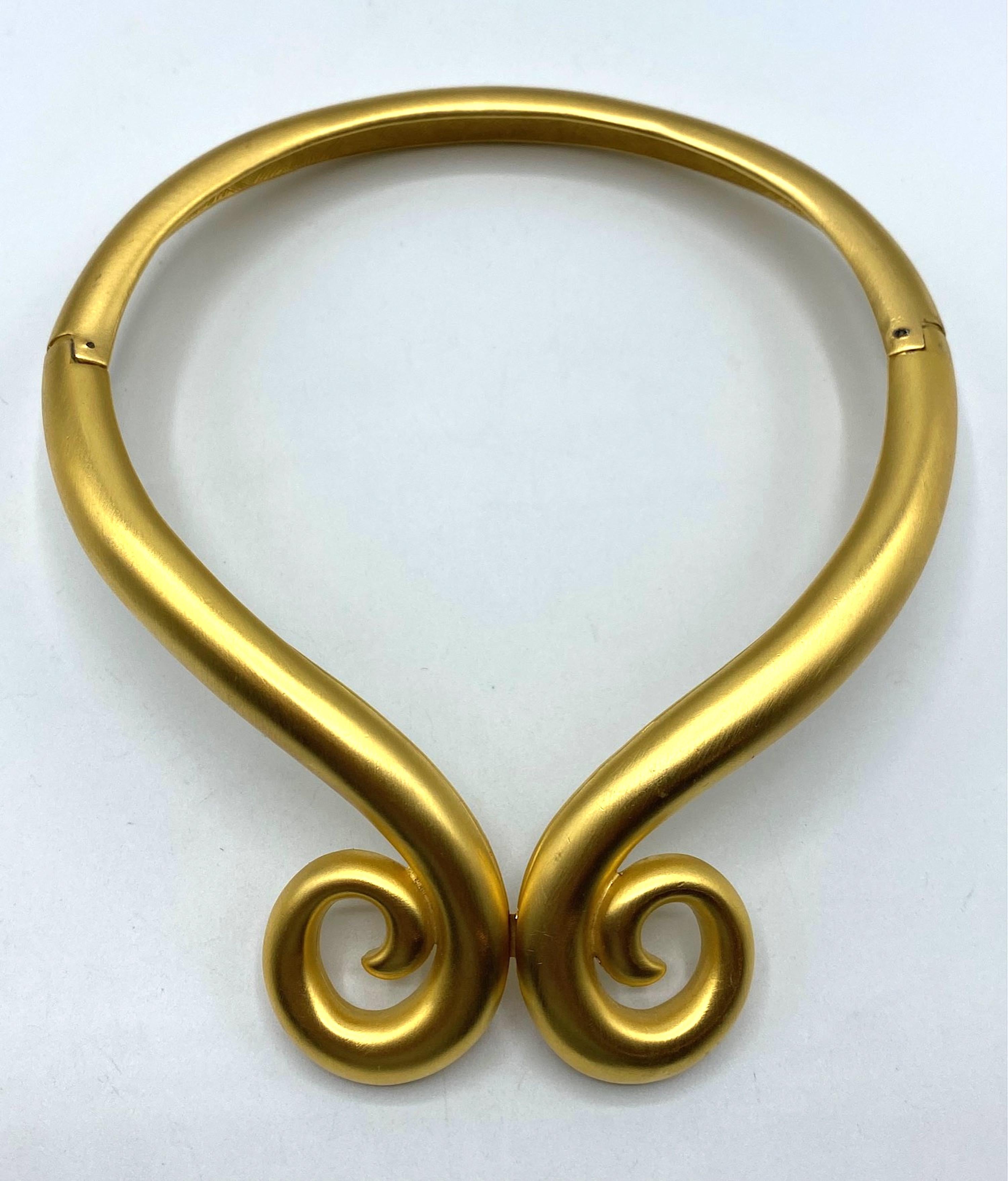 Givenchy 1980s Satin Gold Torque Necklace 7