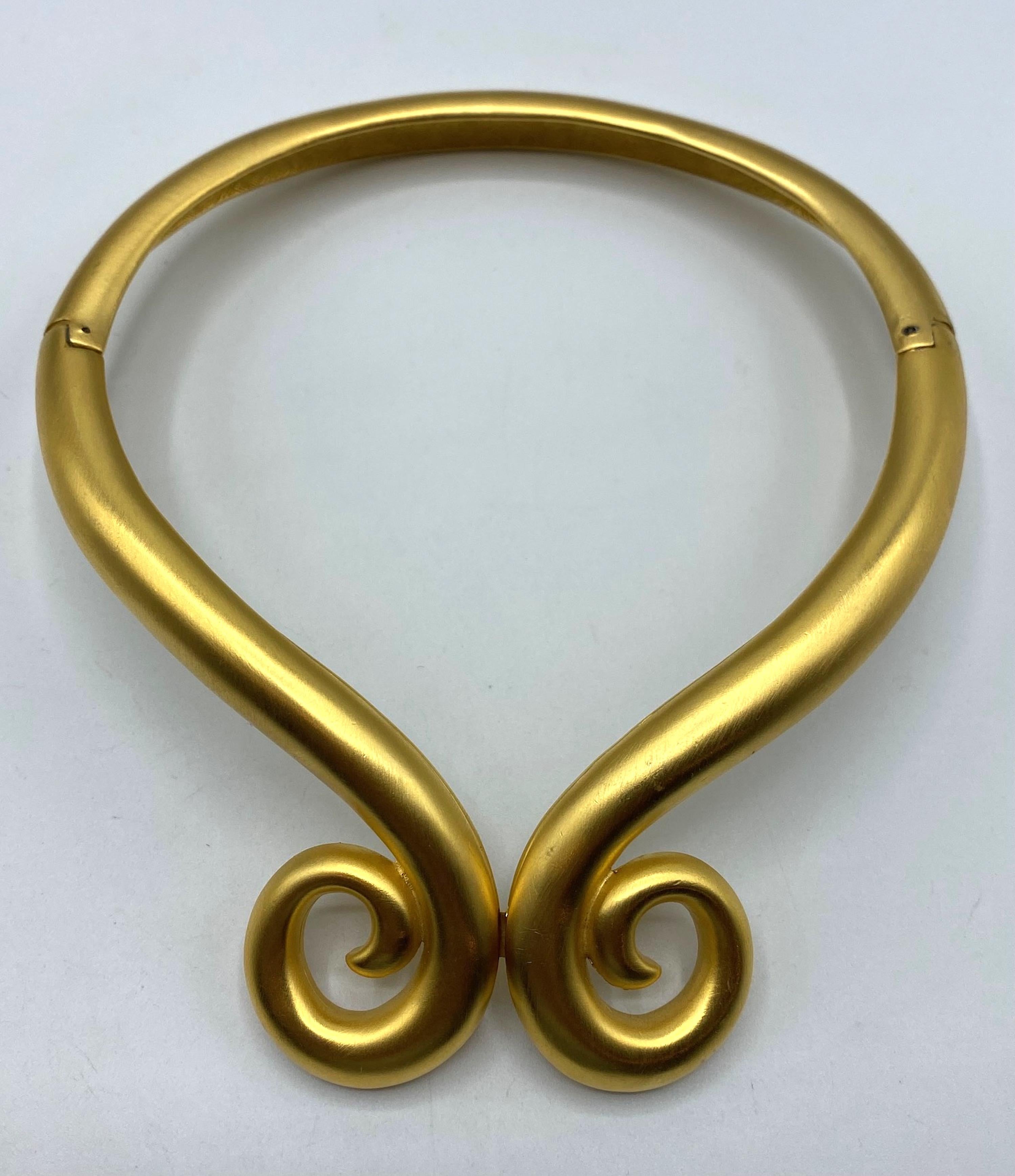 Givenchy 1980s Satin Gold Torque Necklace 8
