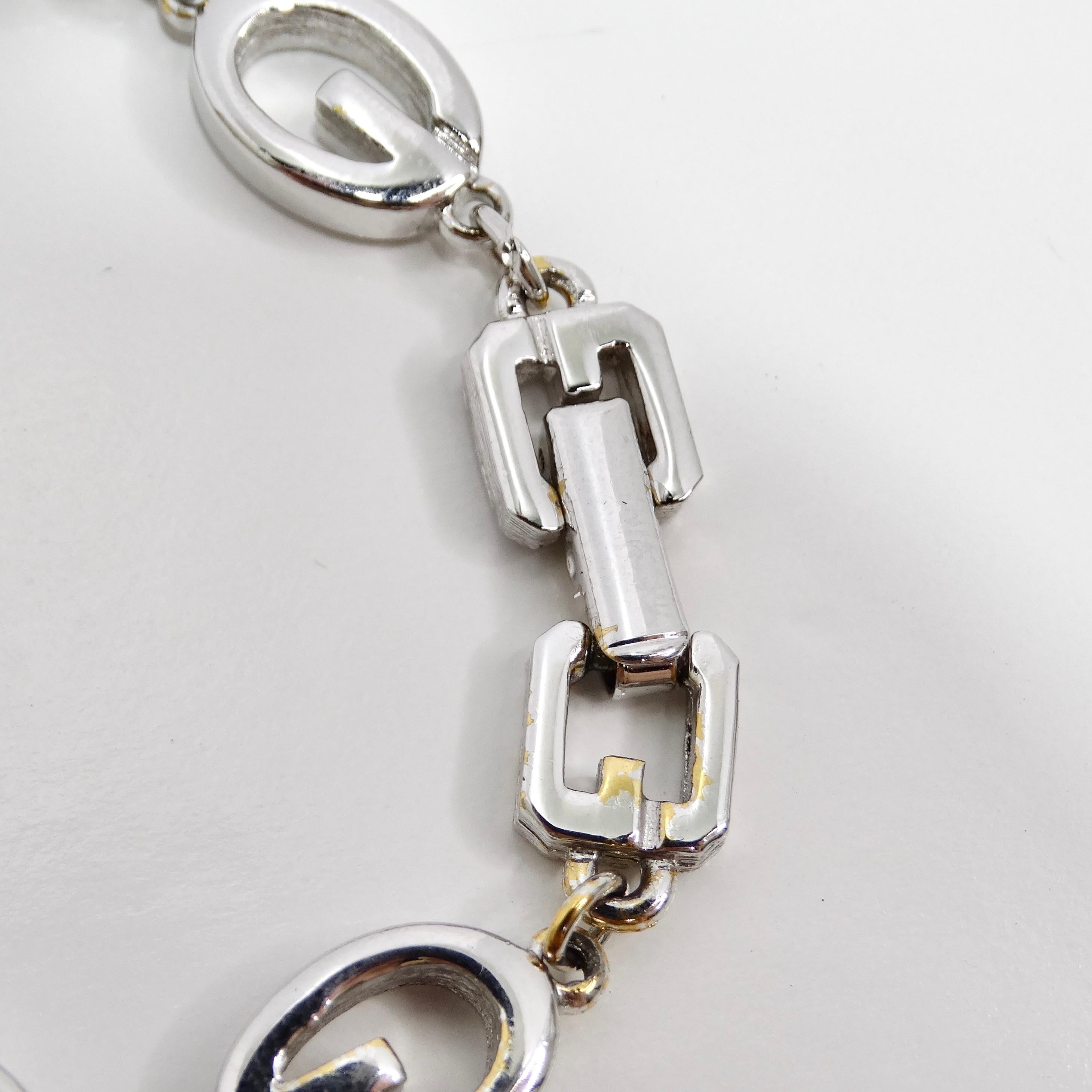 Givenchy, bracelet personnalisé en métal argenté, années 1990 Unisexe en vente