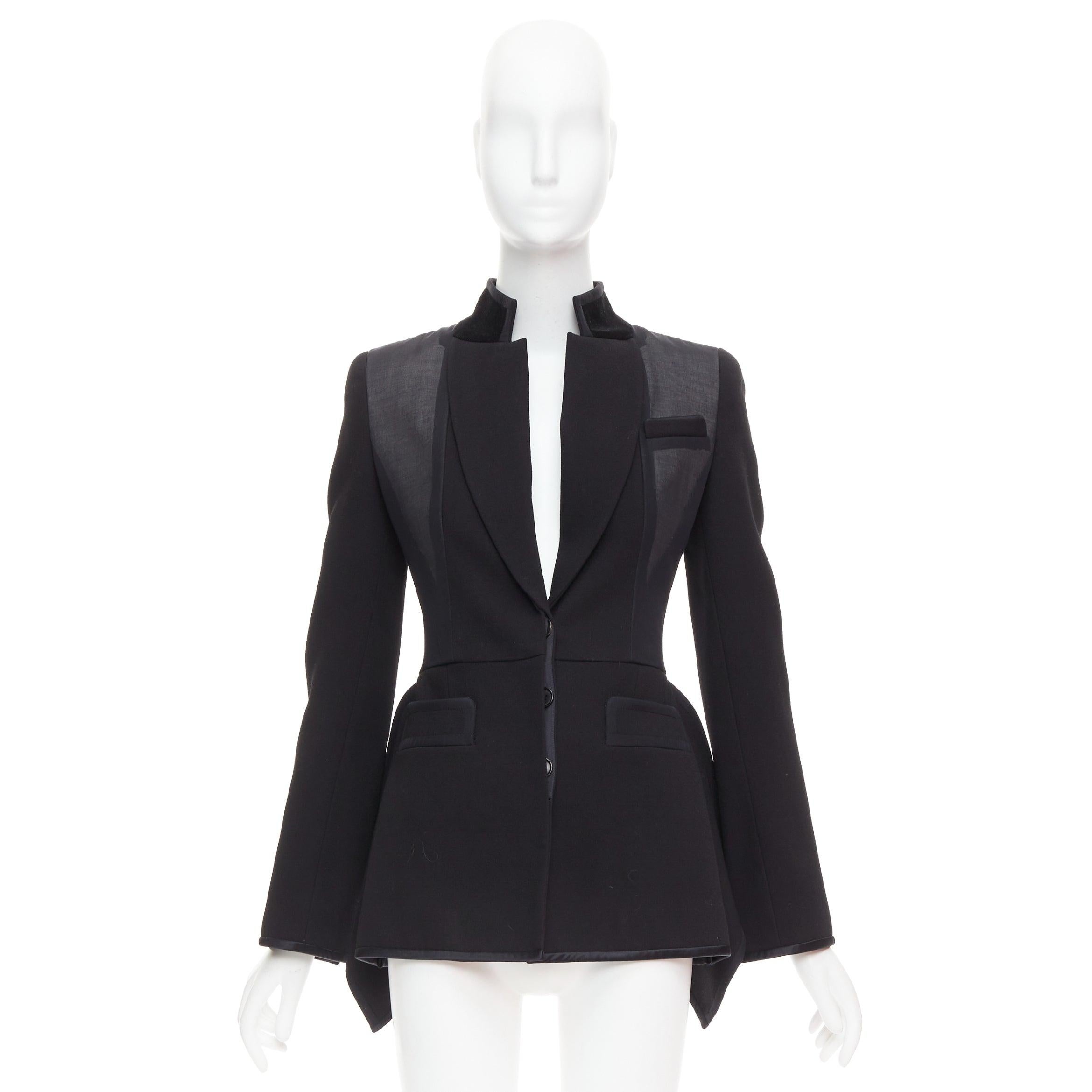 GIVENCHY 2012 Runway noir structurel blazer peplum à superposition de voiles en vente 5