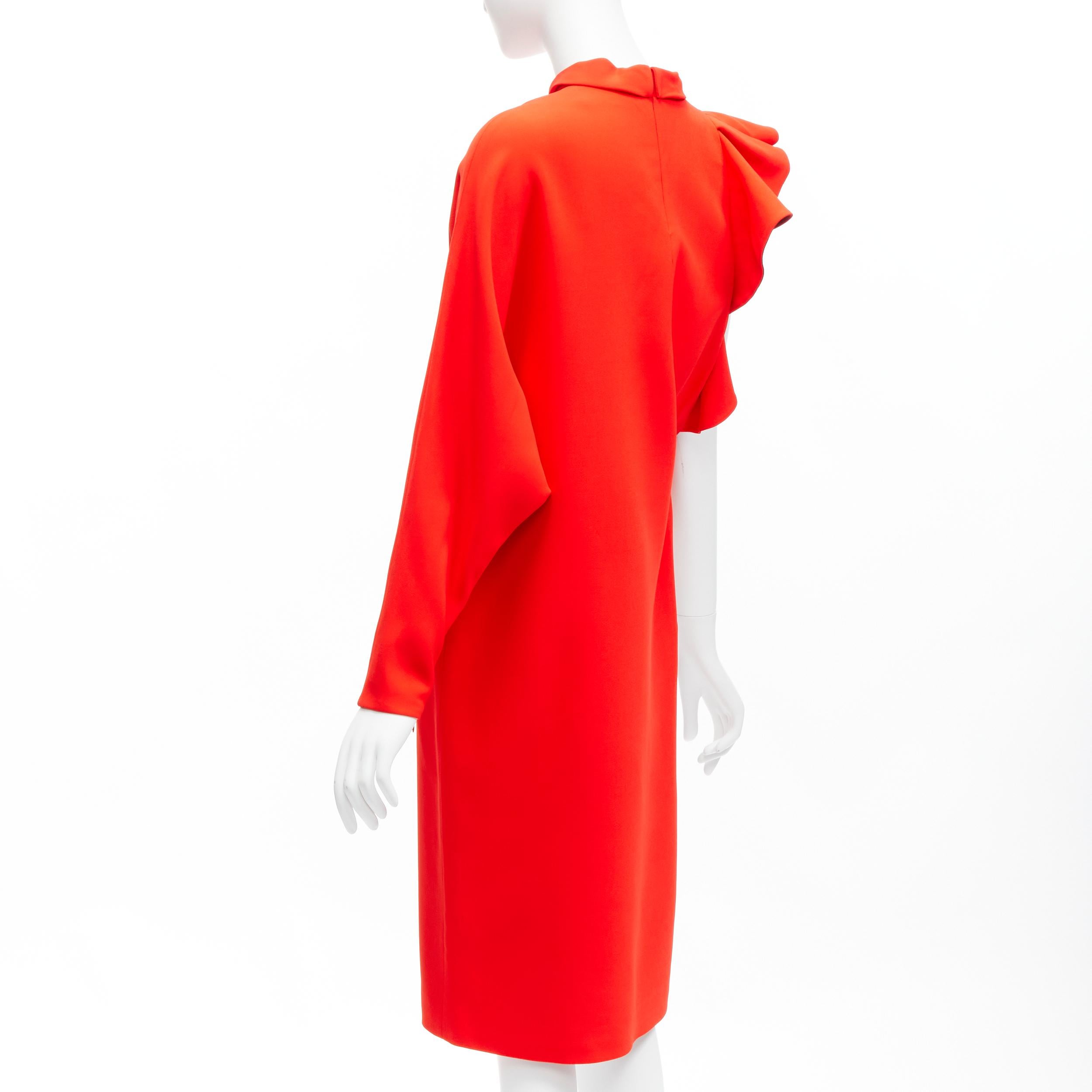 GIVENCHY 2017 Tisci Tribute rosso crepe metal bar ruffle cutout tunica top FR36 S in vendita 1