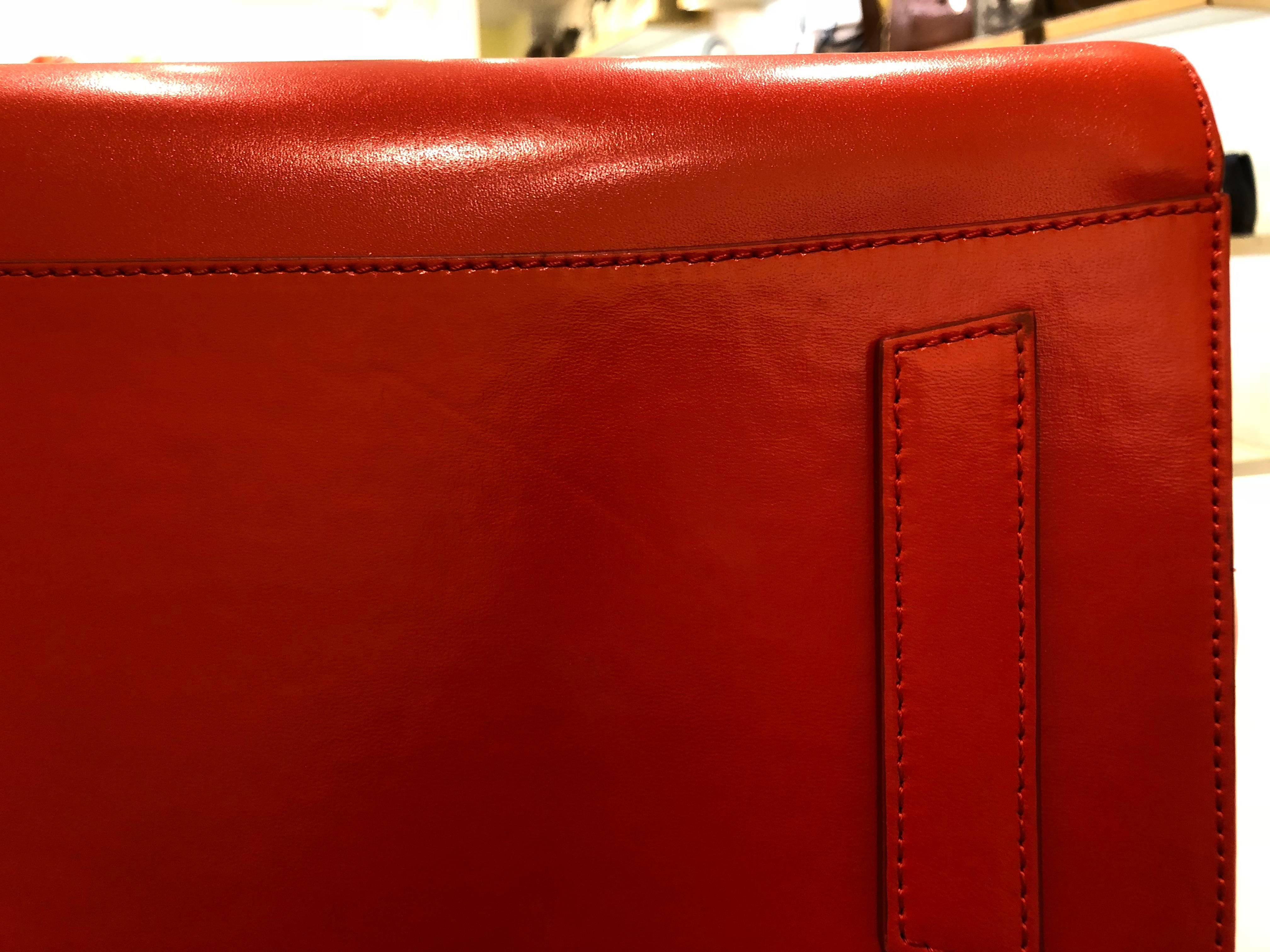 Givenchy Antigona Bag Glazed Leather Medium 3