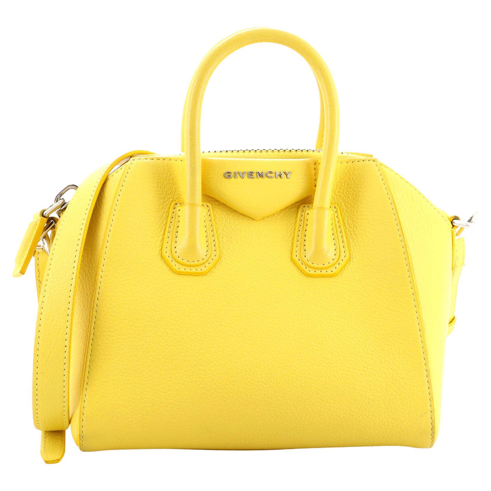 Givenchy Antigona Bag Leather Mini