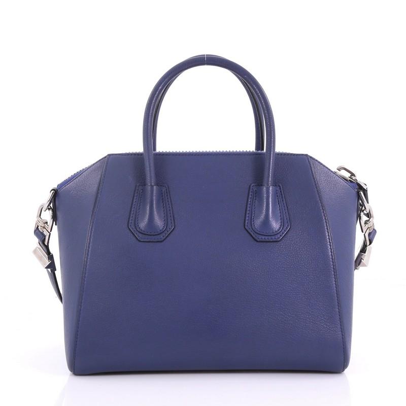 Givenchy Antigona Bag Leather Small In Good Condition In NY, NY