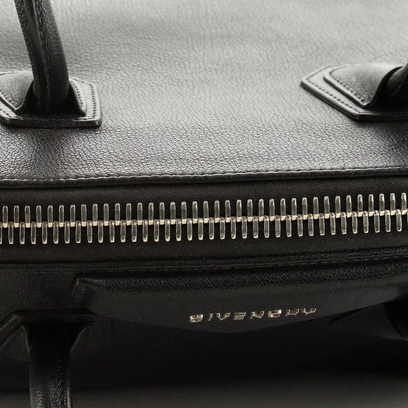 Givenchy Antigona Bag Leather Small  2