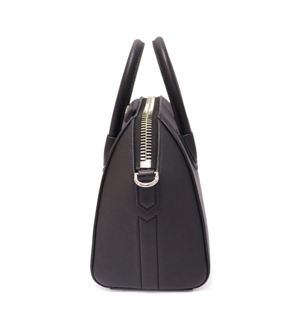 Women's Givenchy Antigona Black Mini Grained Leather Tote Bag