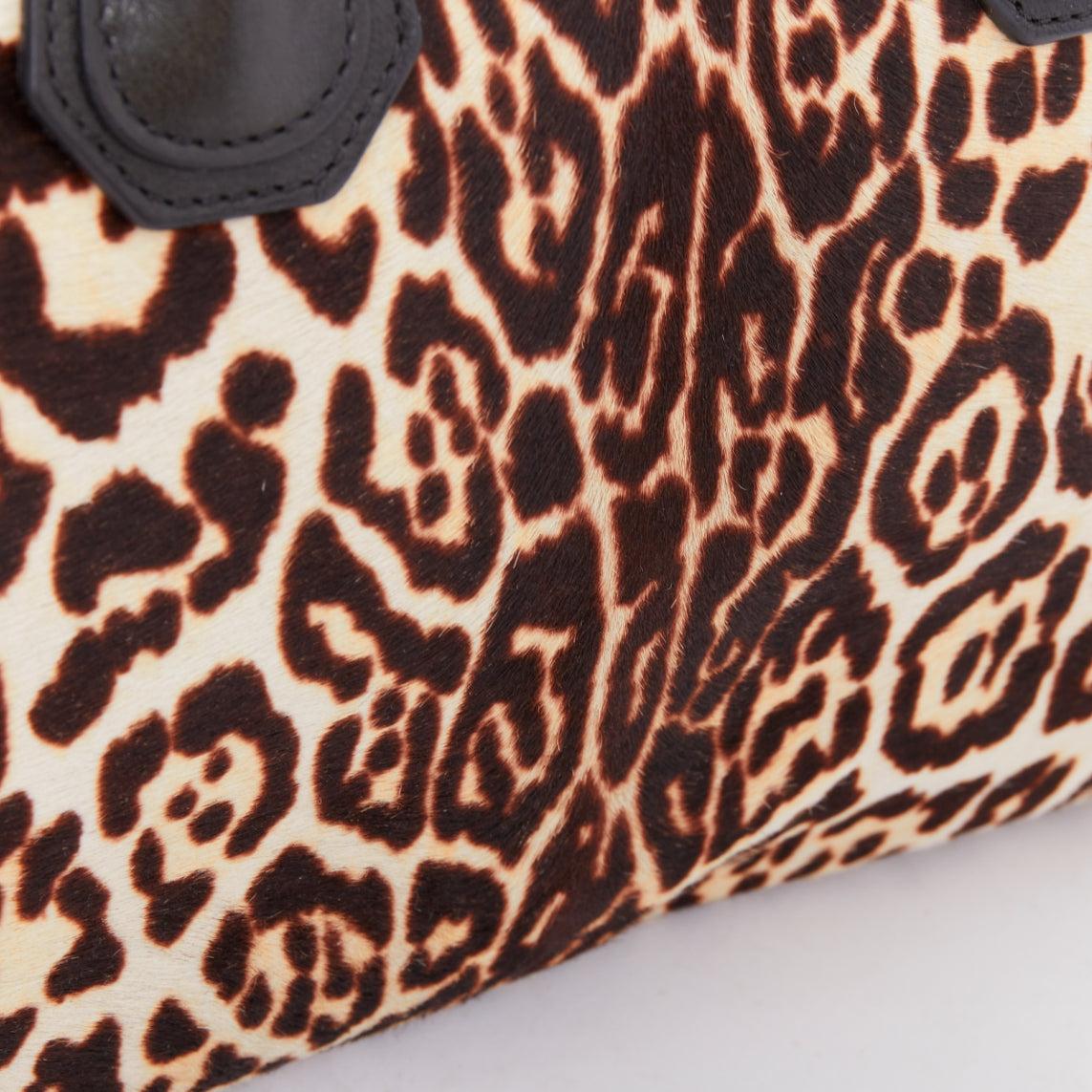 GIVENCHY Antigona brown leopard print calf skin silver logo top handle bag en vente 3
