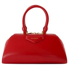 Givenchy Antigona East West Shoulder Bag — Red